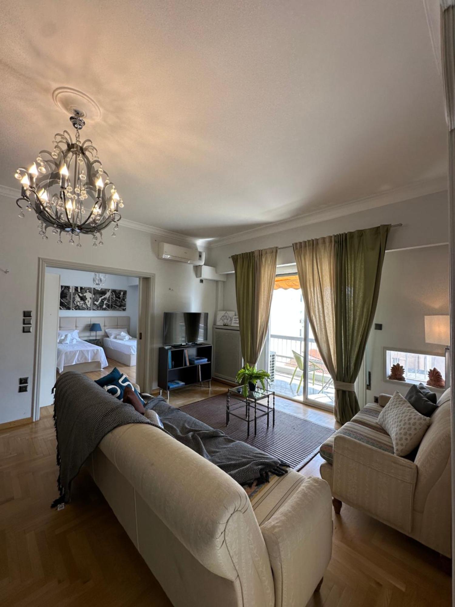 2 Bd Apt In Syntagma With Acropolis View เอเธนส์ ภายนอก รูปภาพ