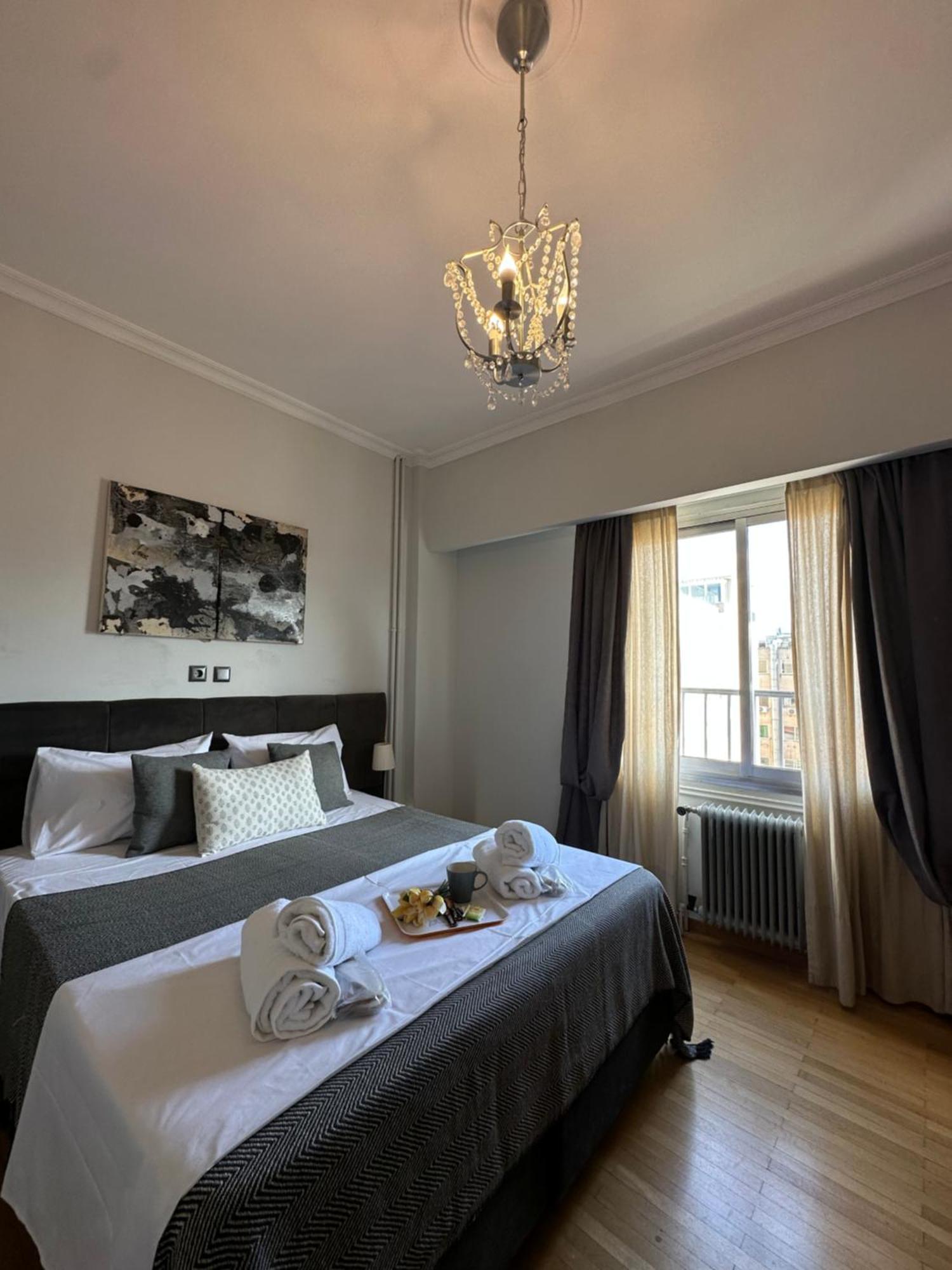 2 Bd Apt In Syntagma With Acropolis View เอเธนส์ ภายนอก รูปภาพ