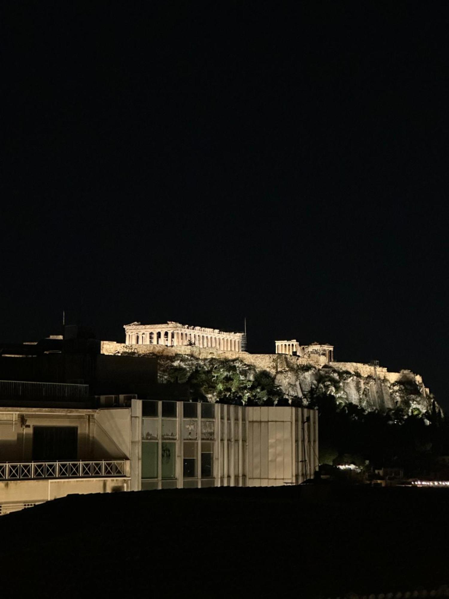 2 Bd Apt In Syntagma With Acropolis View เอเธนส์ ภายนอก รูปภาพ